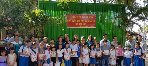 QUA HS NGHEO 1